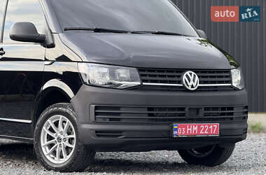Минивэн Volkswagen Transporter 2019 в 