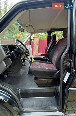 Минивэн Volkswagen Transporter 2002 в 