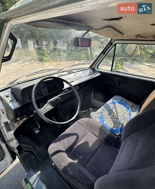 Минивэн Volkswagen Transporter 1990 в Звягеле