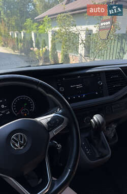 Минивэн Volkswagen Transporter 2019 в 