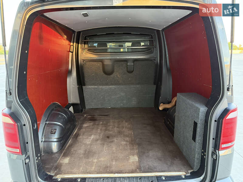 Минивэн Volkswagen Transporter 2016 в Днепре