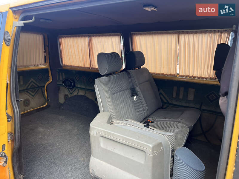 Минивэн Volkswagen Transporter 1996 в Дрогобыче