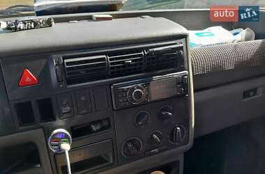 Минивэн Volkswagen Transporter 2001 в 