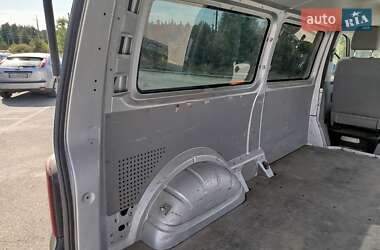 Мінівен Volkswagen Transporter 2014 в  фото 42 Мінівен Volkswagen Transporter 2014 в
