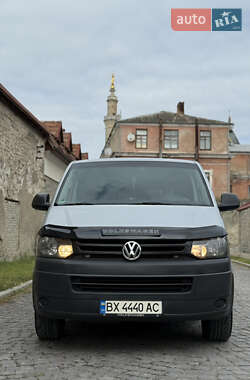 Минивэн Volkswagen Transporter 2011 в 