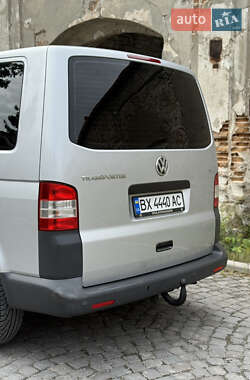 Минивэн Volkswagen Transporter 2011 в 