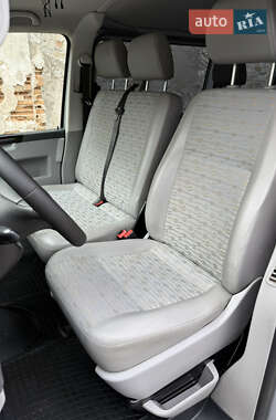 Минивэн Volkswagen Transporter 2011 в 
