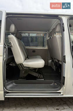 Минивэн Volkswagen Transporter 2011 в 