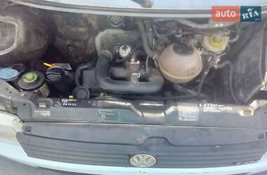 Минивэн Volkswagen Transporter 2000 в 