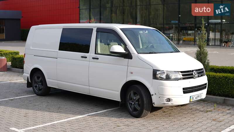 Грузовой фургон Volkswagen Transporter 2010 в Киеве
