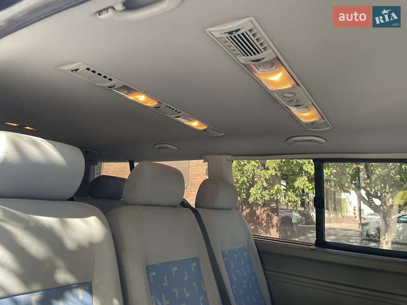 Мінівен Volkswagen Transporter 2011 в Новомосковську фото 2 Мінівен Volkswagen Transporter 2011 в Новомосковську