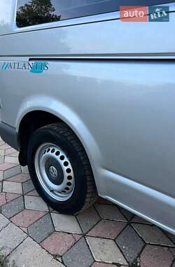 Минивэн Volkswagen Transporter 2009 в 