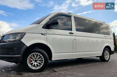 Минивэн Volkswagen Transporter 2016 в 