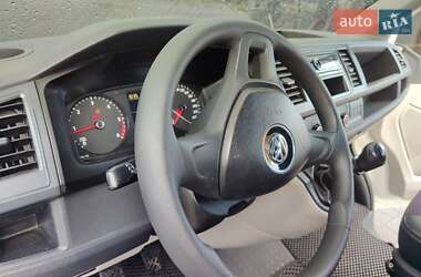 Минивэн Volkswagen Transporter 2016 в 