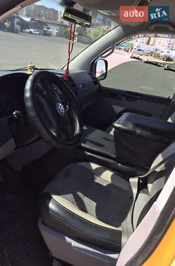 Грузовой фургон Volkswagen Transporter 2004 в 