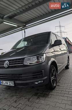 Минивэн Volkswagen Transporter 2018 в 