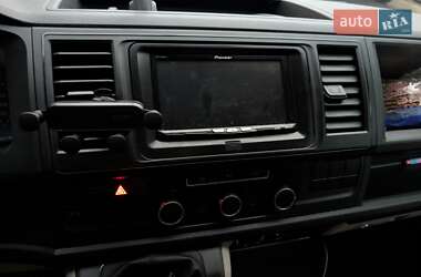 Минивэн Volkswagen Transporter 2018 в 