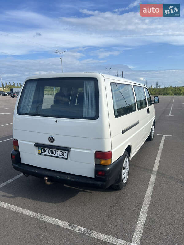 Минивэн Volkswagen Transporter 1999 в Ровно
