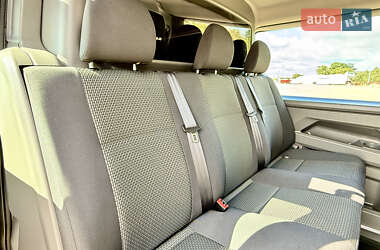 Минивэн Volkswagen Transporter 2021 в 