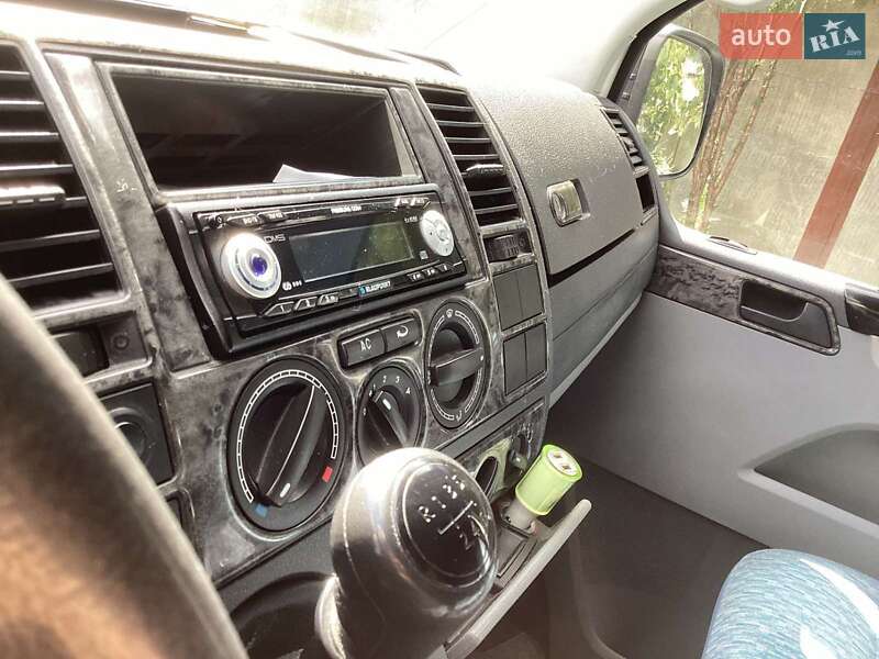 Мінівен Volkswagen Transporter 2004 в Великих Лучках
