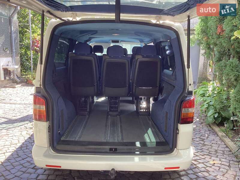 Мінівен Volkswagen Transporter 2004 в Великих Лучках