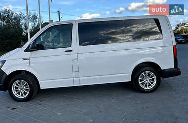 Минивэн Volkswagen Transporter 2017 в 