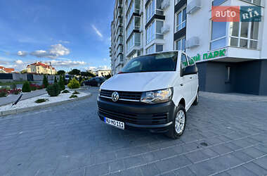 Минивэн Volkswagen Transporter 2017 в 
