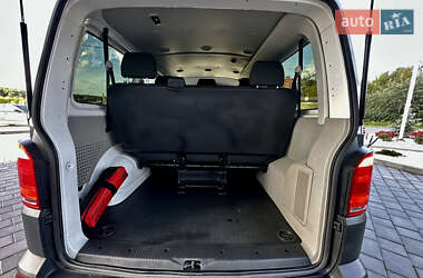 Минивэн Volkswagen Transporter 2017 в 