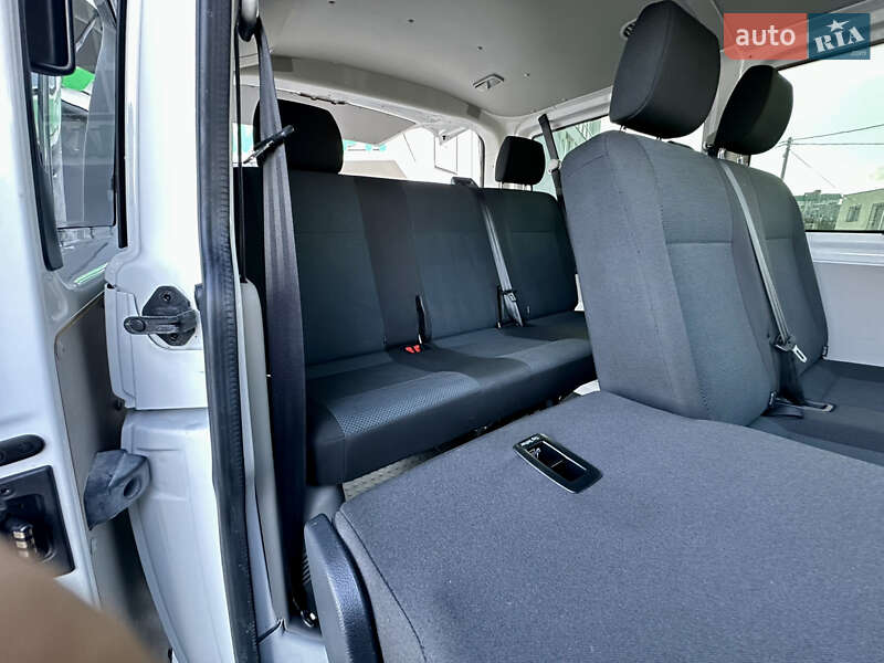 Минивэн Volkswagen Transporter 2017 в Трускавце
