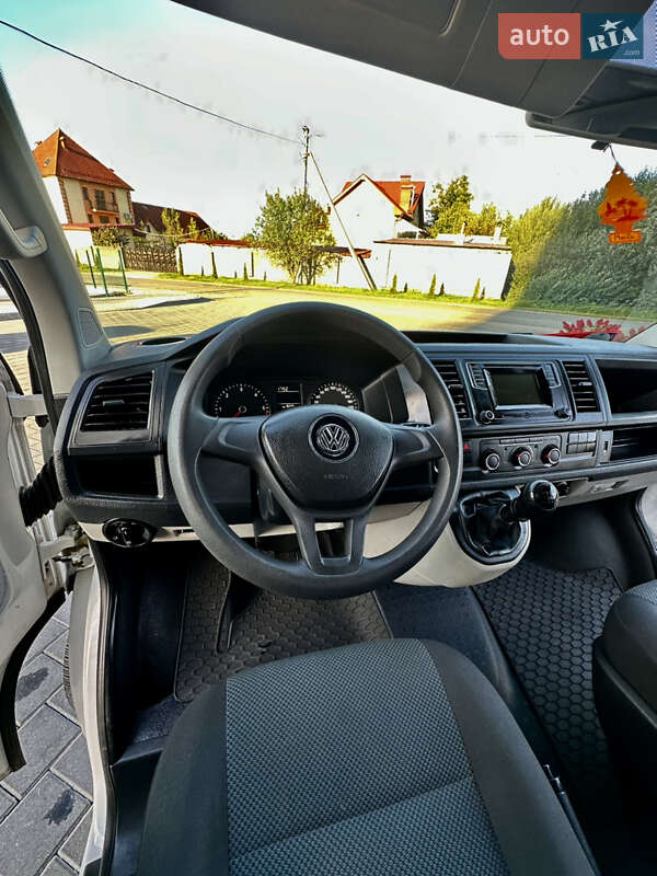 Минивэн Volkswagen Transporter 2017 в Трускавце