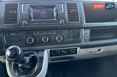 Минивэн Volkswagen Transporter 2017 в 