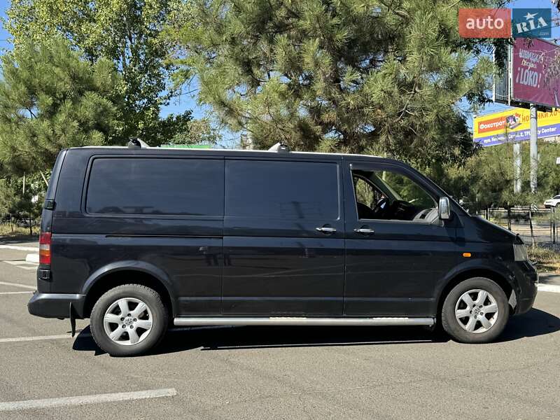 Вантажний фургон Volkswagen Transporter 2007 в Одесі