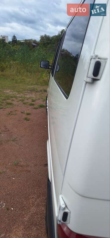 Мінівен Volkswagen Transporter 2000 в Коростені