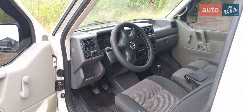 Мінівен Volkswagen Transporter 2000 в Коростені
