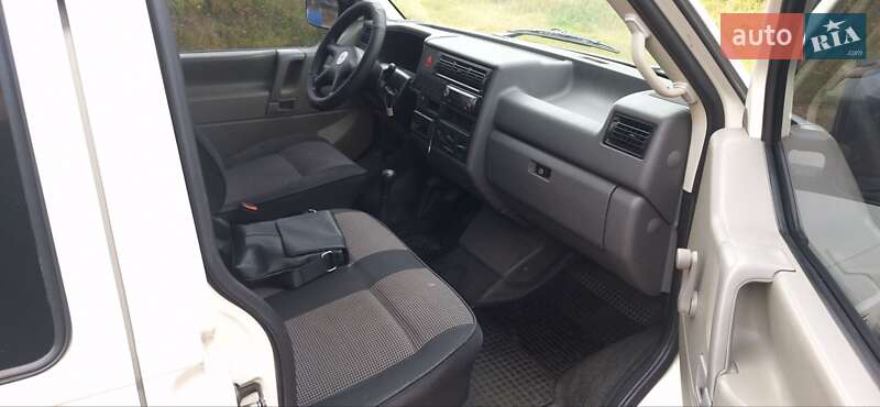 Мінівен Volkswagen Transporter 2000 в Коростені