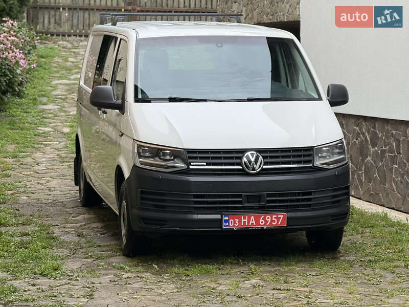 Грузовой фургон Volkswagen Transporter 2015 в Тячеве