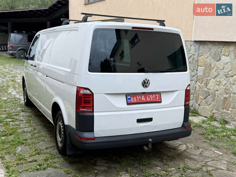 Грузовой фургон Volkswagen Transporter 2015 в Тячеве