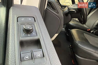 Грузовой фургон Volkswagen Transporter 2015 в 