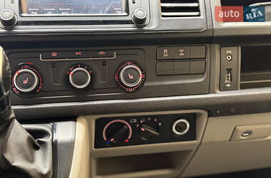 Грузовой фургон Volkswagen Transporter 2015 в 