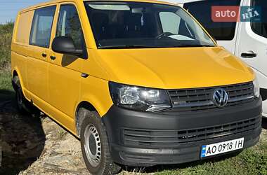 Грузовой фургон Volkswagen Transporter 2017 в Ужгороде