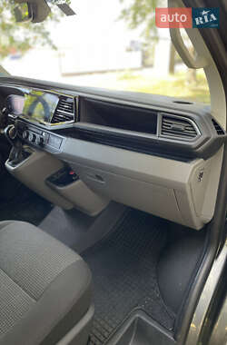 Минивэн Volkswagen Transporter 2020 в 
