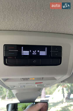 Минивэн Volkswagen Transporter 2020 в 