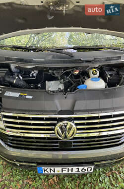 Минивэн Volkswagen Transporter 2020 в 