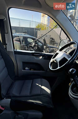 Минивэн Volkswagen Transporter 2005 в 