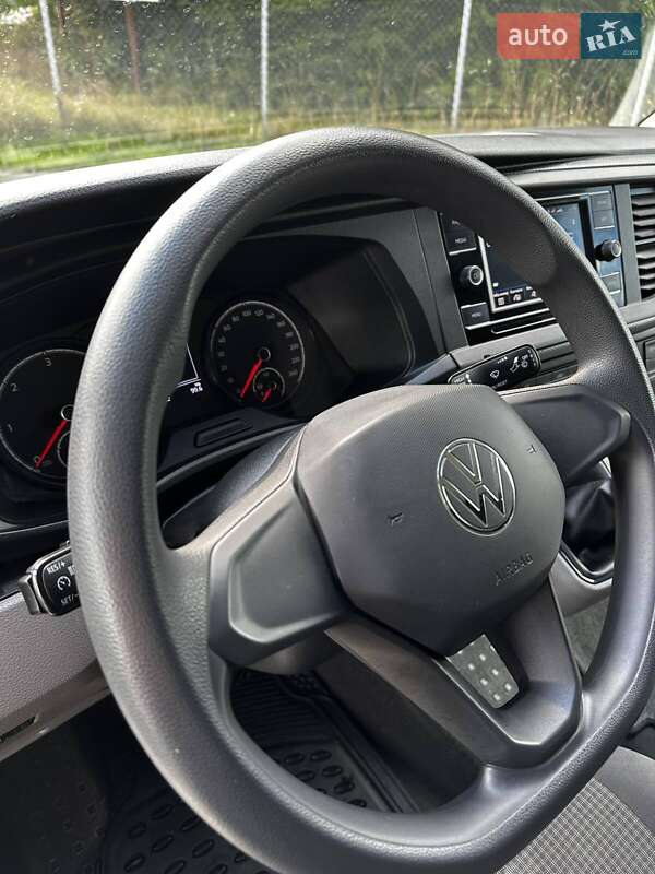 Грузовой фургон Volkswagen Transporter 2021 в Шумске