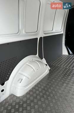 Грузовой фургон Volkswagen Transporter 2021 в 