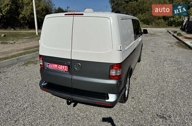 Минивэн Volkswagen Transporter 2014 в 