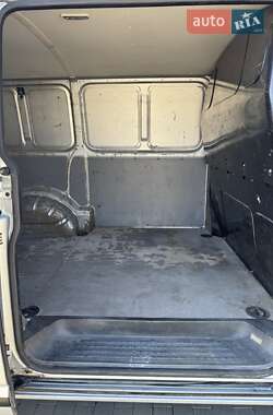Грузовой фургон Volkswagen Transporter 2007 в 
