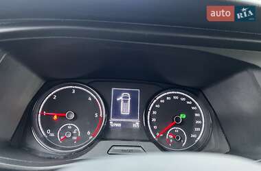 Грузовой фургон Volkswagen Transporter 2023 в 