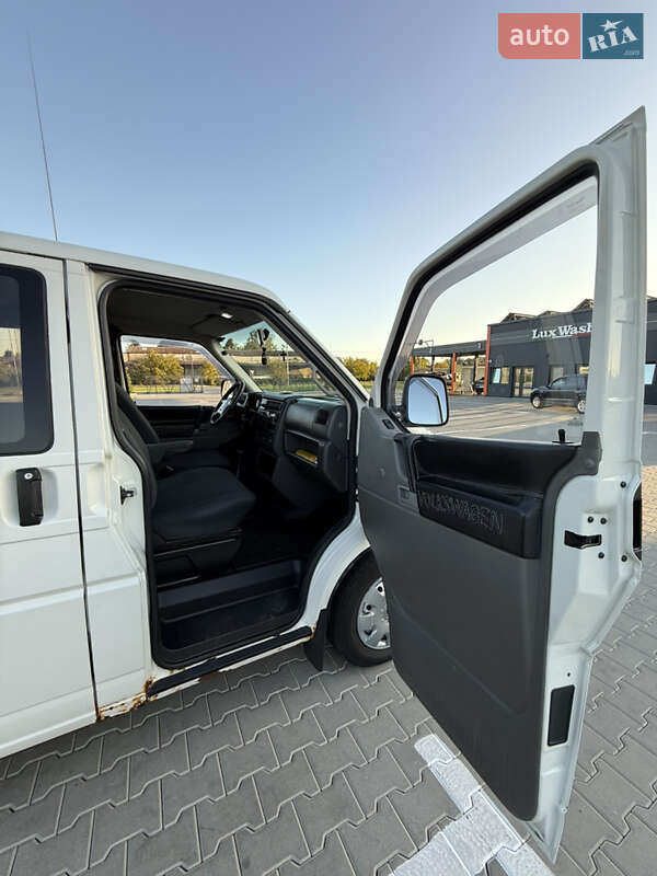 Минивэн Volkswagen Transporter 2001 в Виннице